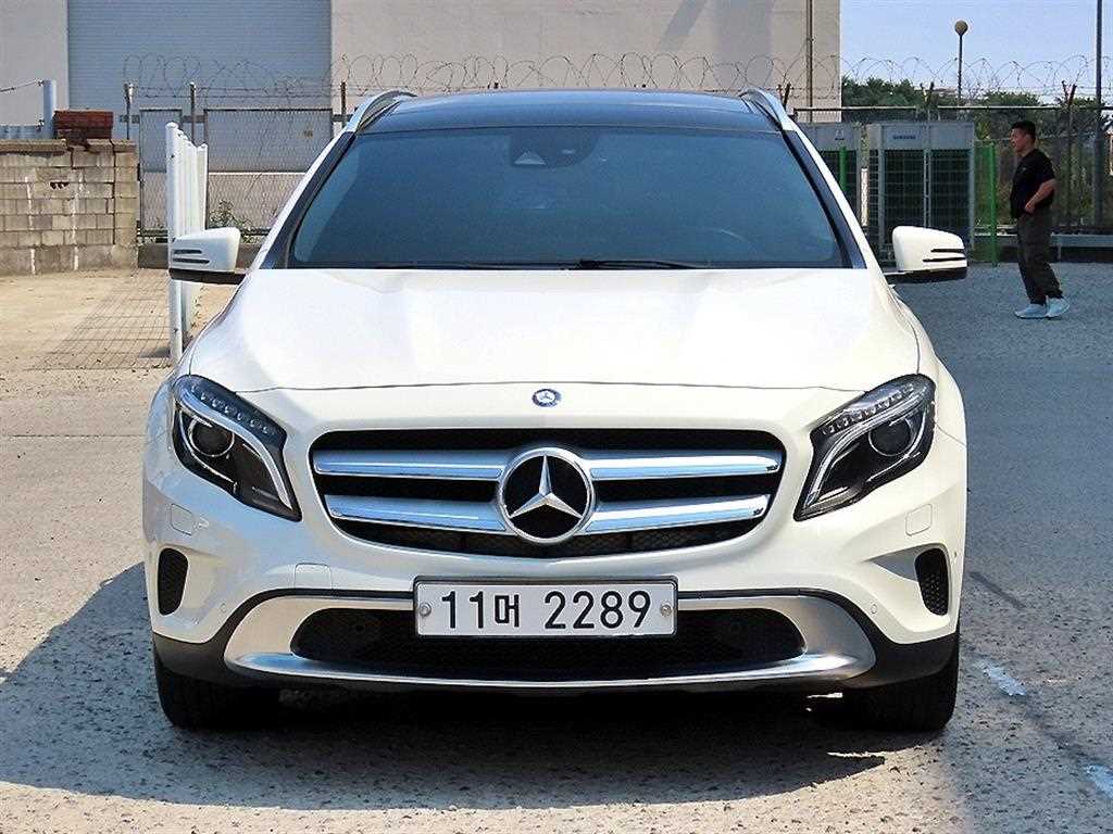 Mercedes Benz GLA Class 2016 Blanco - Importación desde Corea - HF Imports Iquique - Foto 1