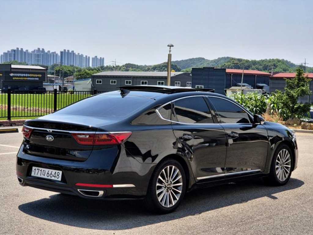 KIA K7 - Vista 6