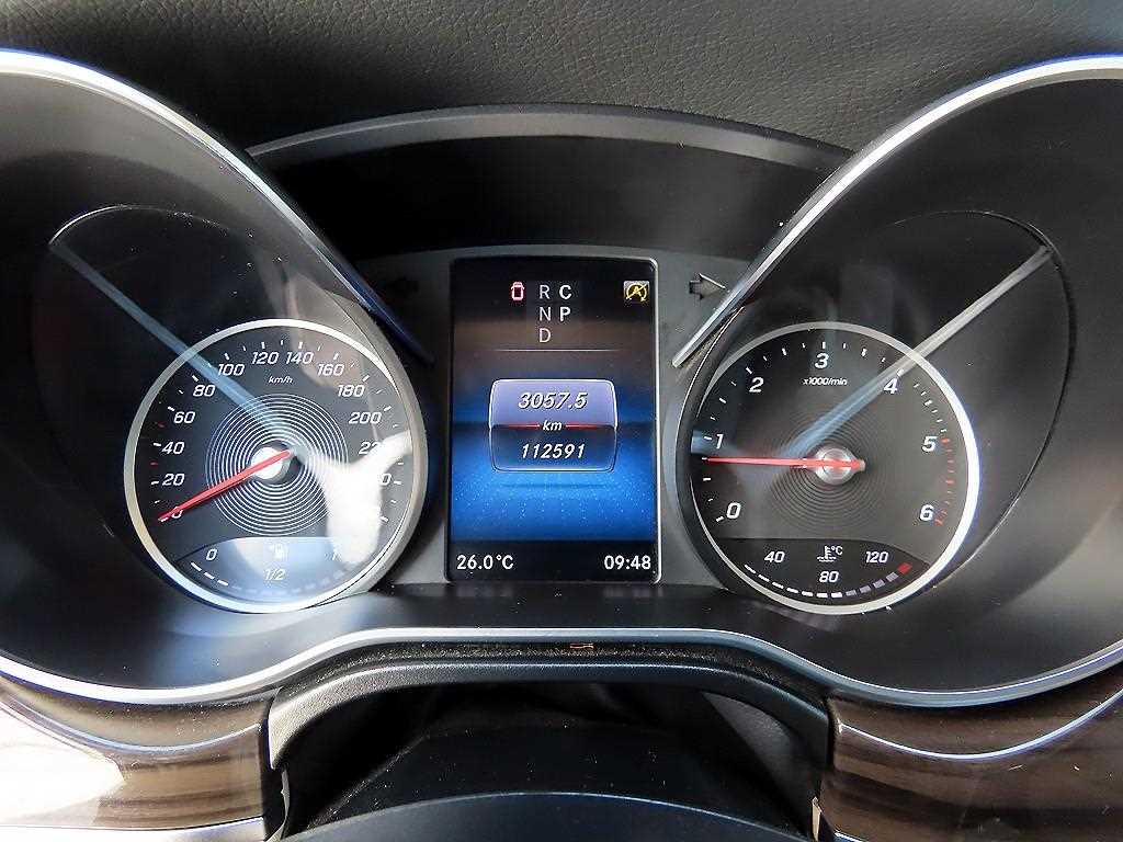 Mercedes Benz V Class - Vista 12