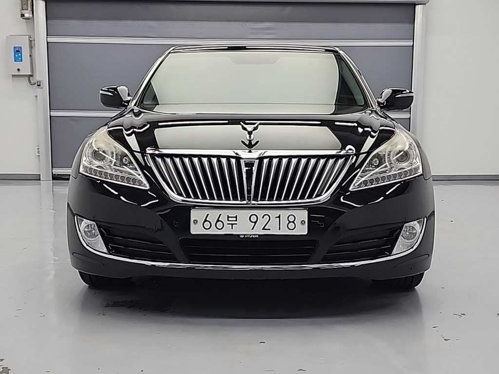 HYUNDAI Equus - Vista 2
