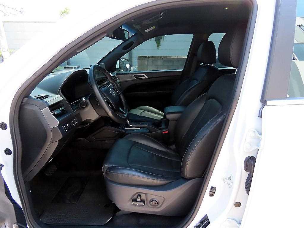Ssangyong Rexton - Vista 7