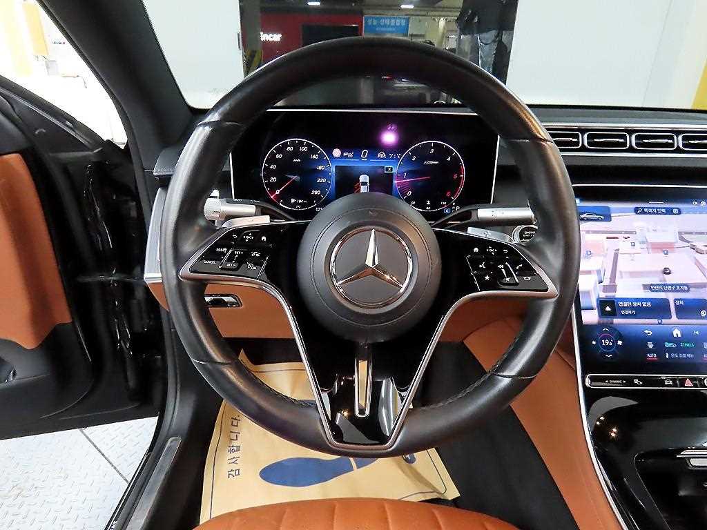Mercedes Benz S Class - Vista 11