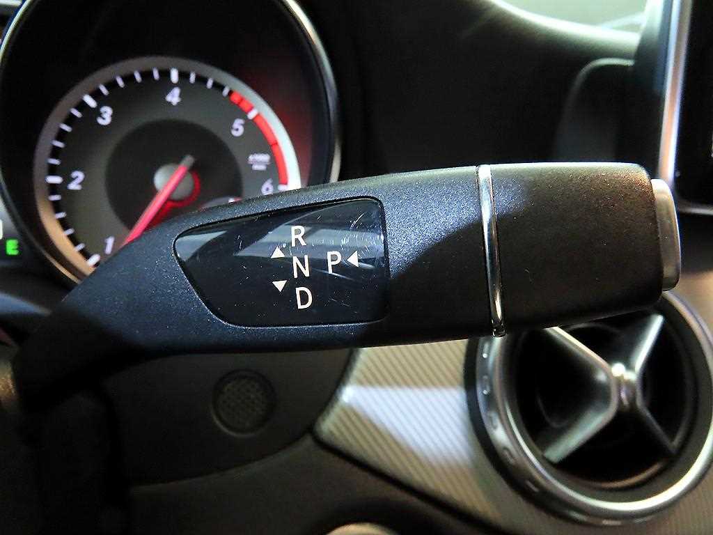 Mercedes Benz GLA Class 2015 Gris - Importación desde Corea - HF Imports Iquique - Foto 14