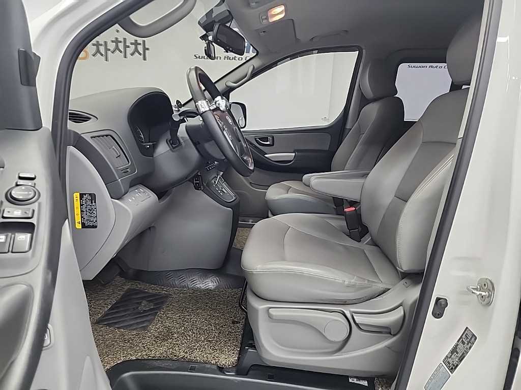 HYUNDAI Starex 2018 Blanco - Importación desde Corea - HF Imports Iquique - Foto 13