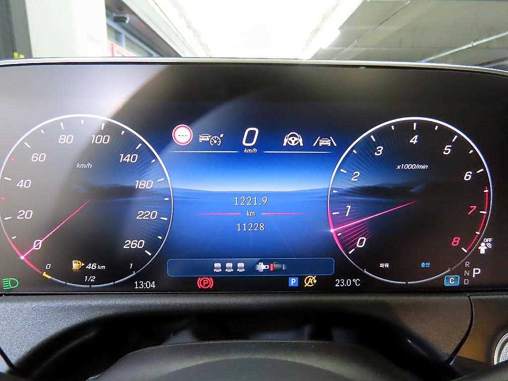 Mercedes Benz E class - Vista 11