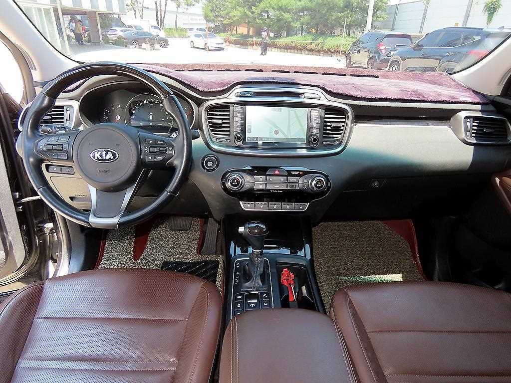 KIA Sorento - Vista 9