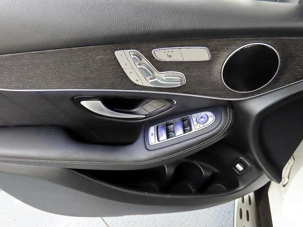 Mercedes Benz GLC Class 2020 Blanco - Importación desde Corea - HF Imports Iquique - Foto 13