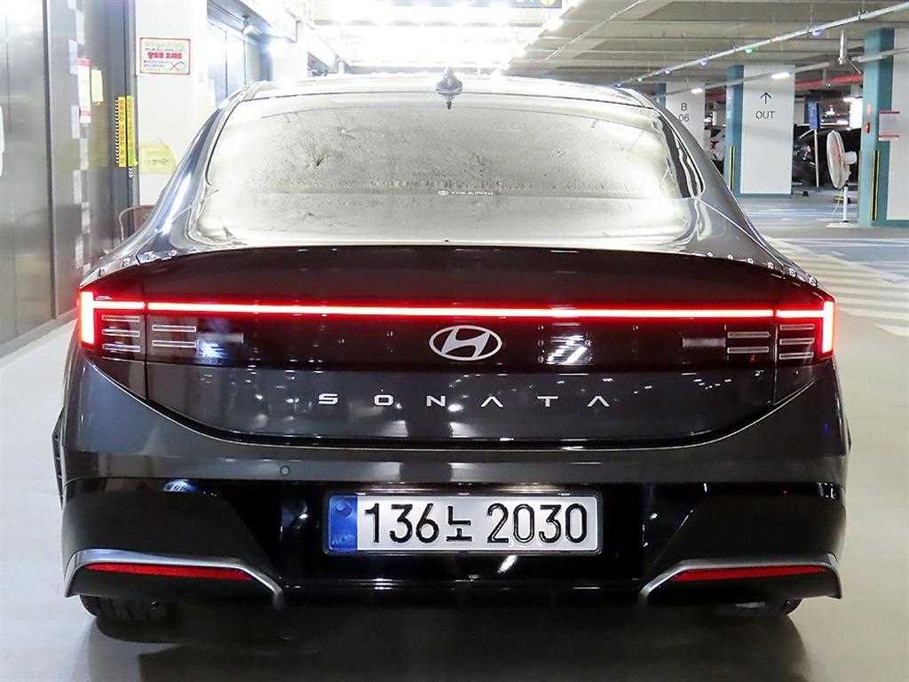 HYUNDAI Sonata - Vista 7