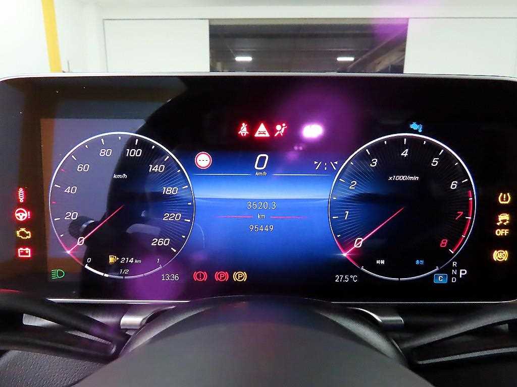 Mercedes Benz S Class - Vista 10