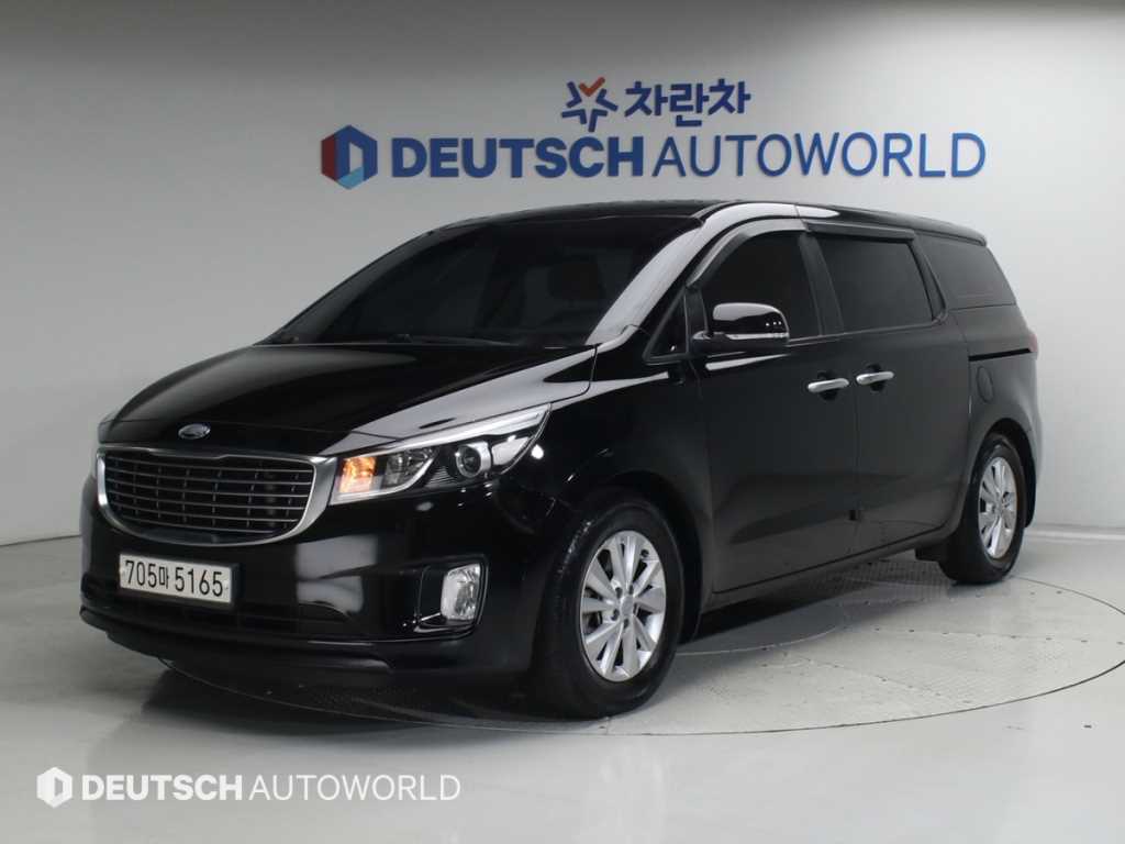 KIA Carnival 2017 Negro - Importación desde Corea - HF Imports Iquique - Foto 1