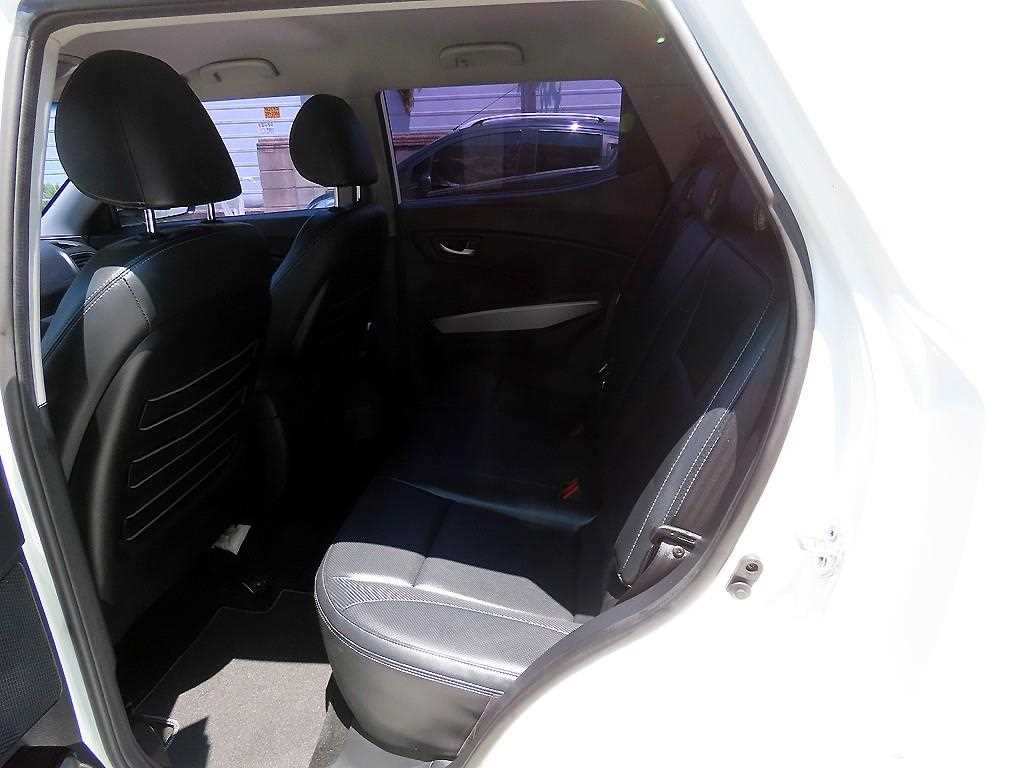 Ssangyong Tivoli - Vista 8