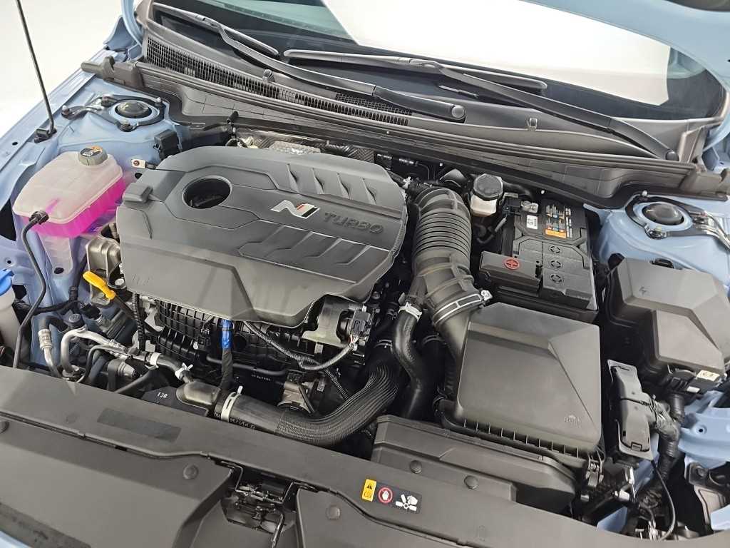 HYUNDAI Avante - Vista 7