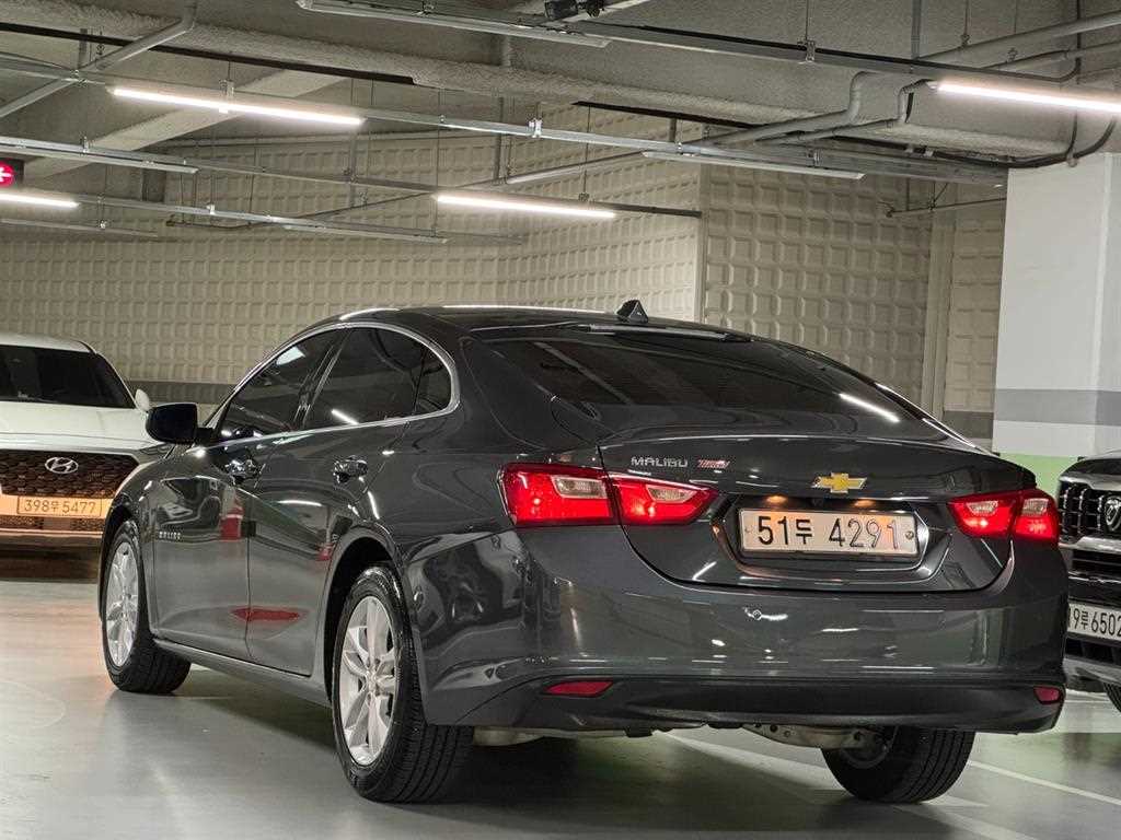 Chevrolet Malibu - Vista 8