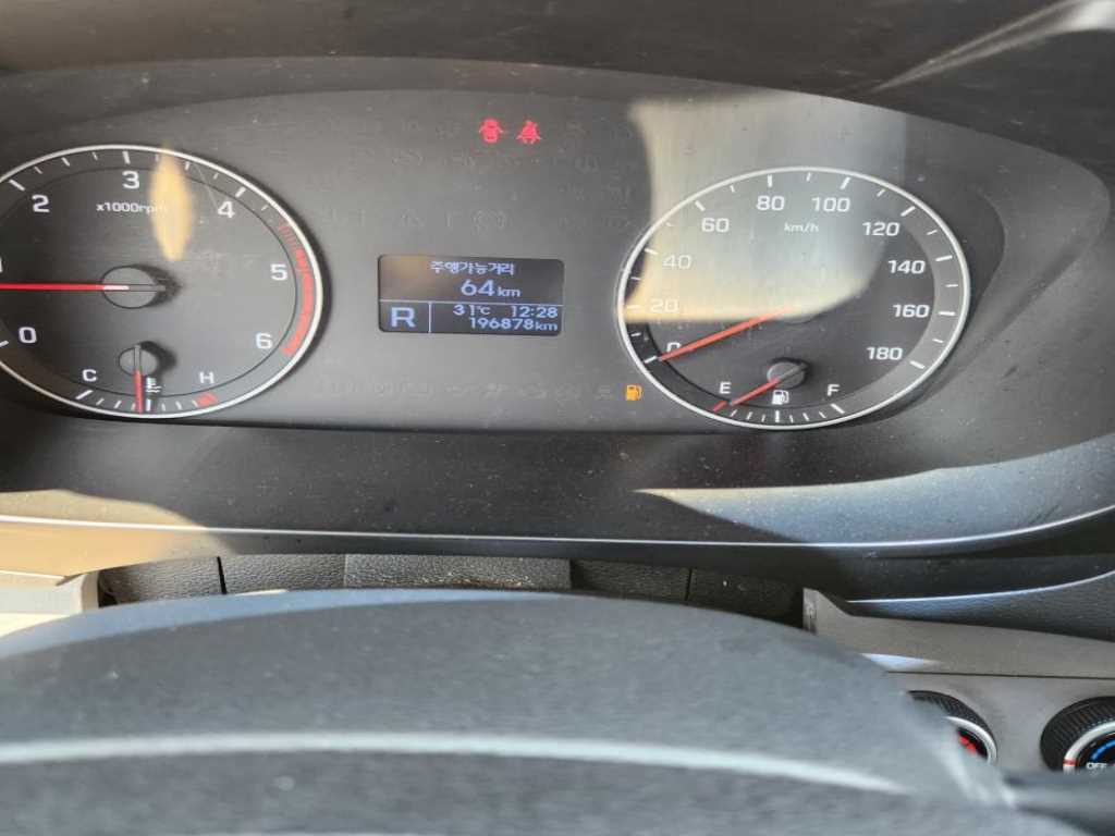 HYUNDAI Solati 2018 - Importación desde Corea - HF Imports Iquique - Foto 16