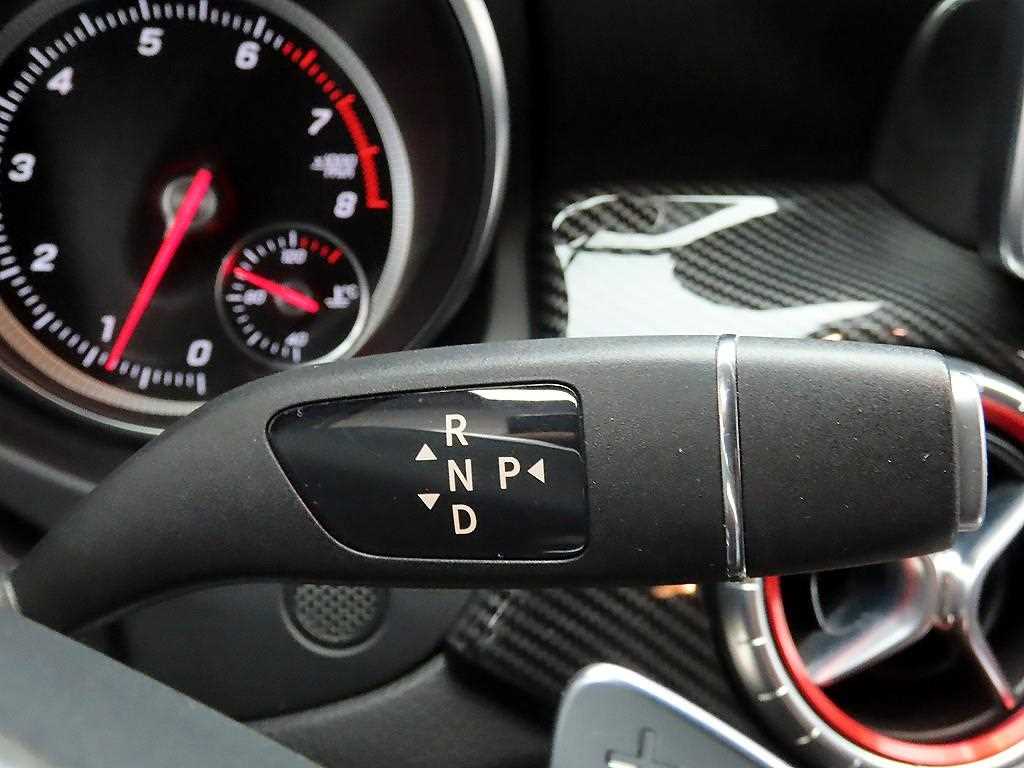 Mercedes Benz CLA Class - Vista 12