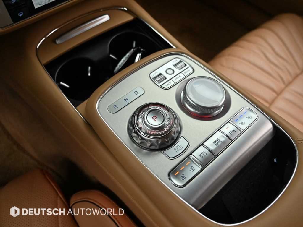 Genesis G90 - Vista 11