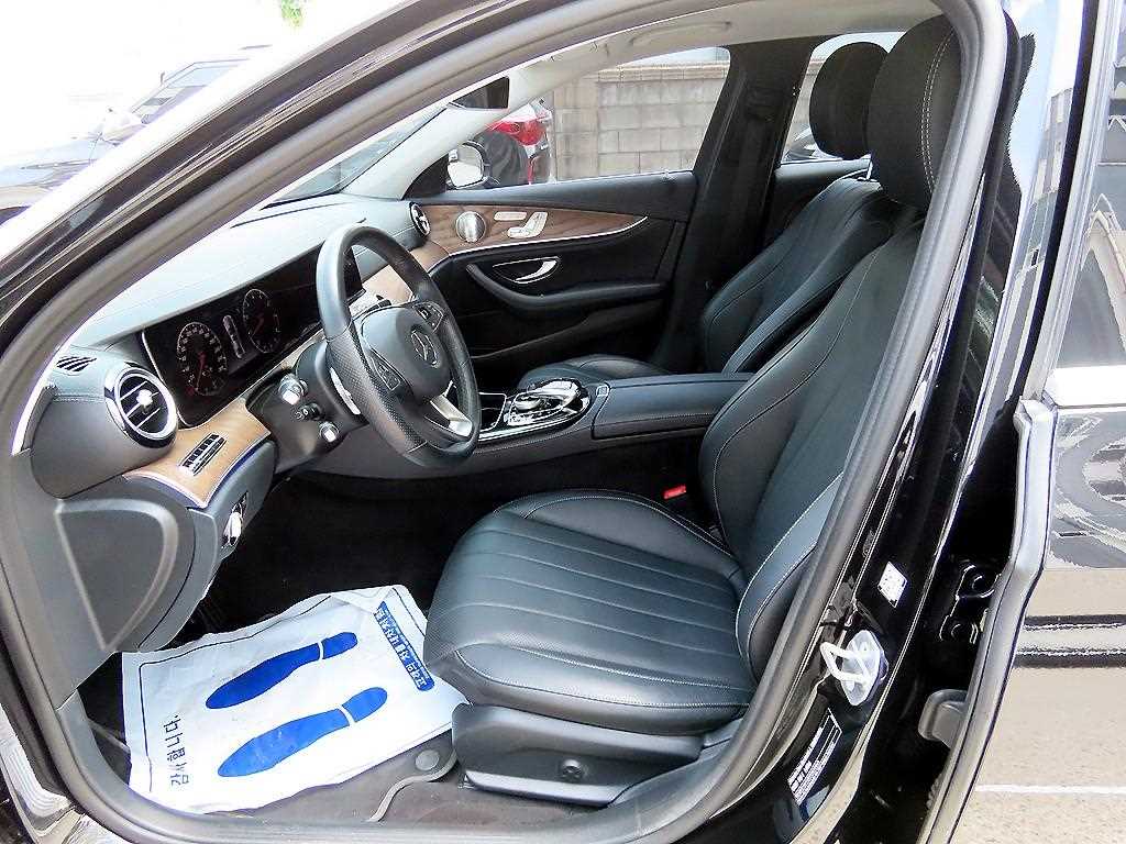 Mercedes Benz E class - Vista 7