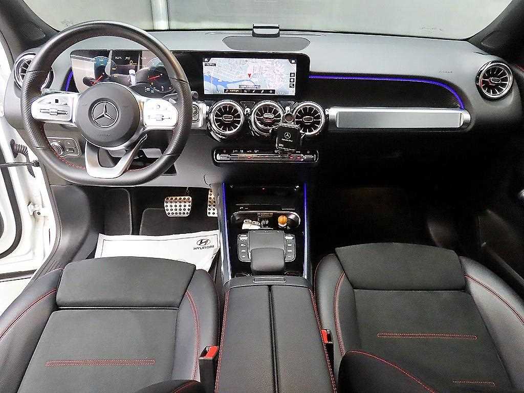 Mercedes Benz GLB Class - Vista 9