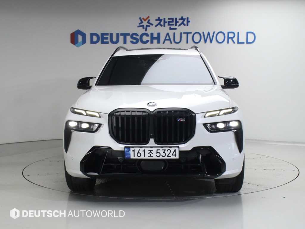 BMW X7 - Vista 3