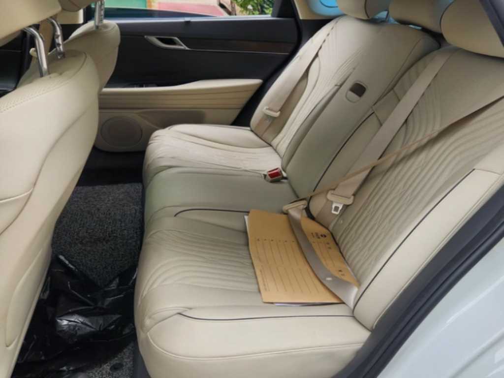 Genesis G80 - Vista 2