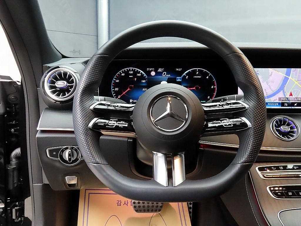 Mercedes Benz CLS Class - Vista 11