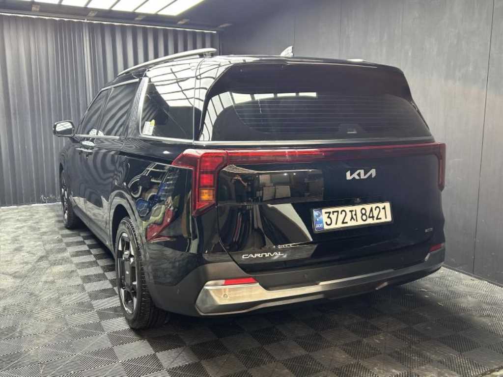 KIA Carnival - Vista 6