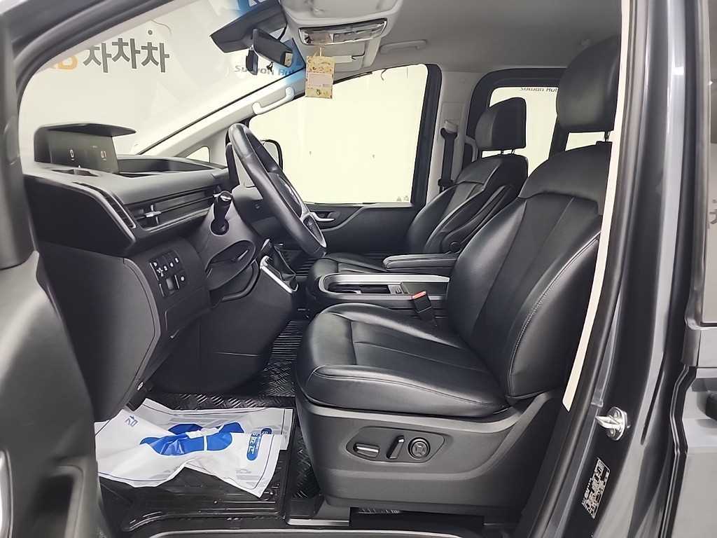 HYUNDAI Staria 2022 Gris - Importación desde Corea - HF Imports Iquique - Foto 13