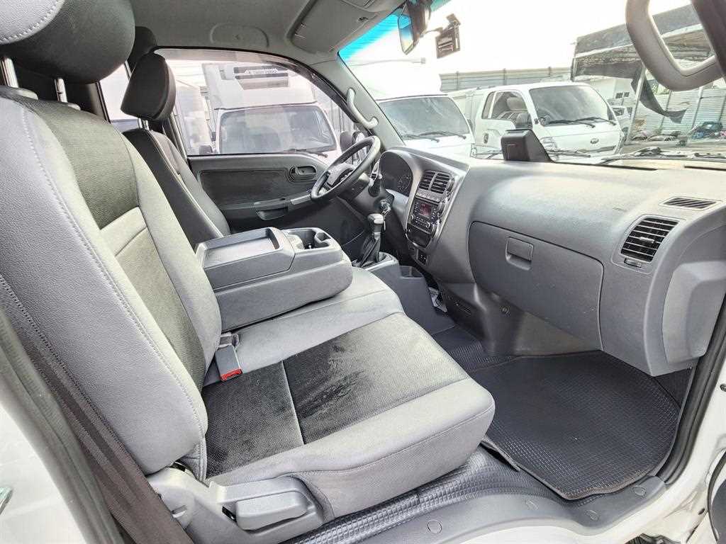 Small Truck Normal Box(High Deck) 2025 Blanco - Importación desde Corea - HF Imports Iquique - Foto 14