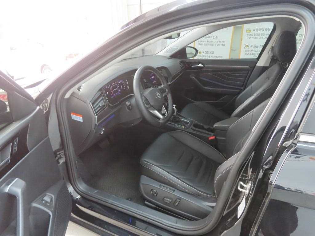 Volkswagen Jetta - Vista 7
