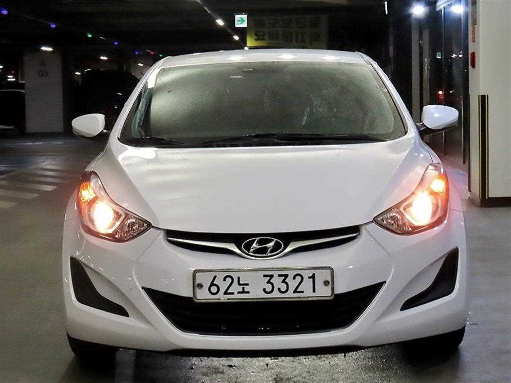 HYUNDAI Avante 2014 Blanco - Importación desde Corea - HF Imports Iquique - Foto 18