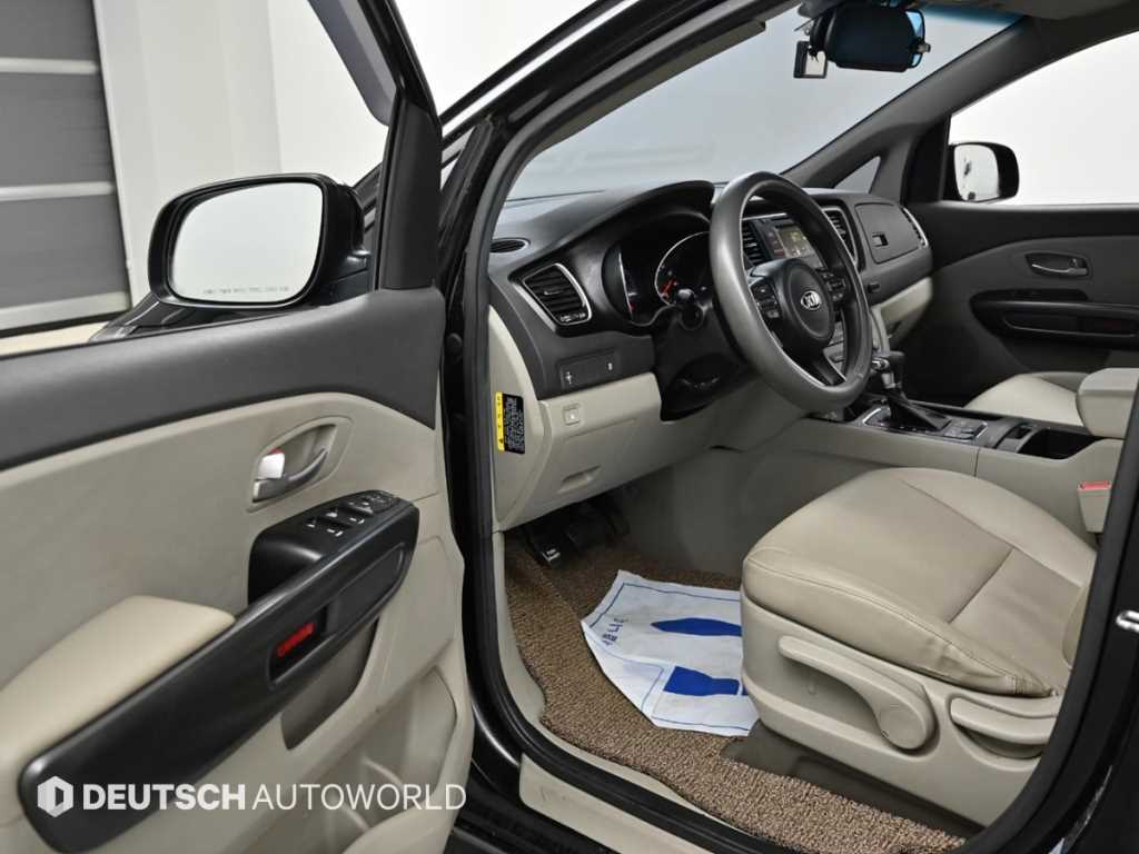 KIA Carnival 2017 Negro - Importación desde Corea - HF Imports Iquique - Foto 13