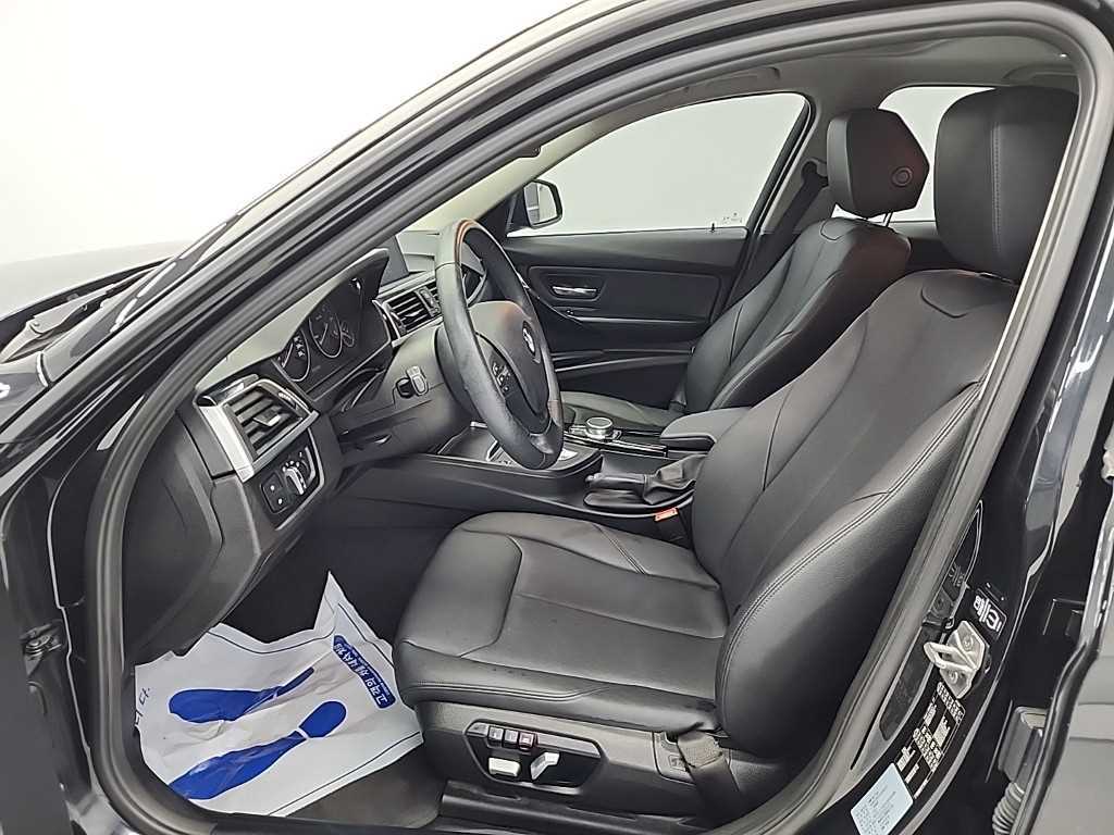 BMW 3 series 2017 Negro - Importación desde Corea - HF Imports Iquique - Foto 13