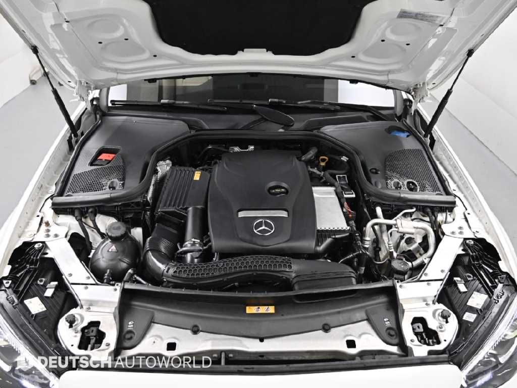 Mercedes Benz E class - Vista 8