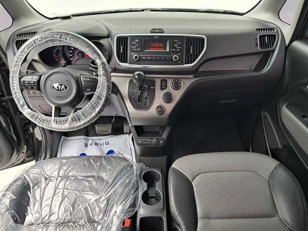 KIA Ray - Vista 8