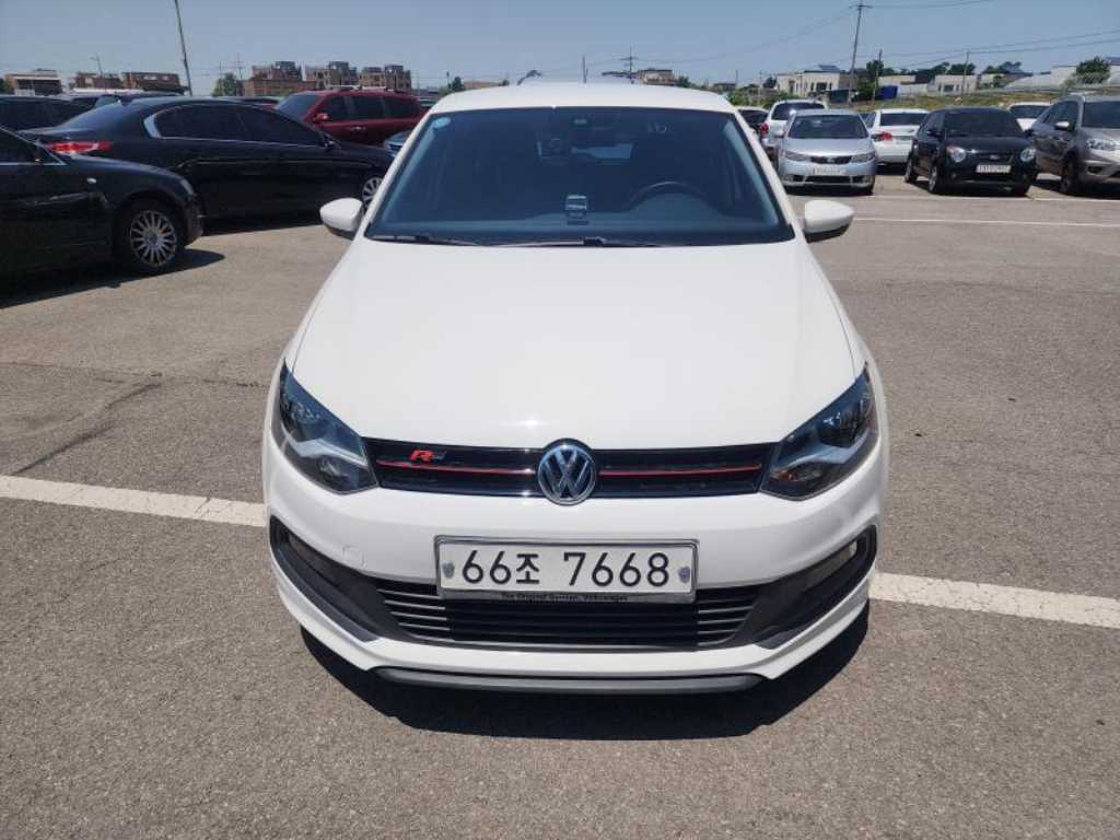 Volkswagen polo 2013 - Importación desde Corea - HF Imports Iquique - Foto 1