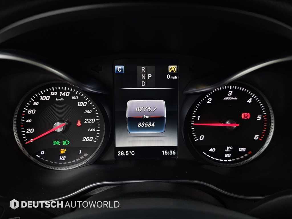 Mercedes Benz GLC Class - Vista 10