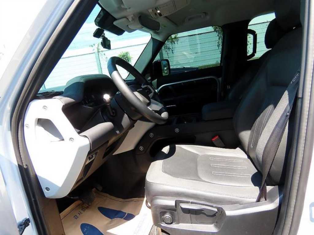 Land Rover Defender - Vista 7