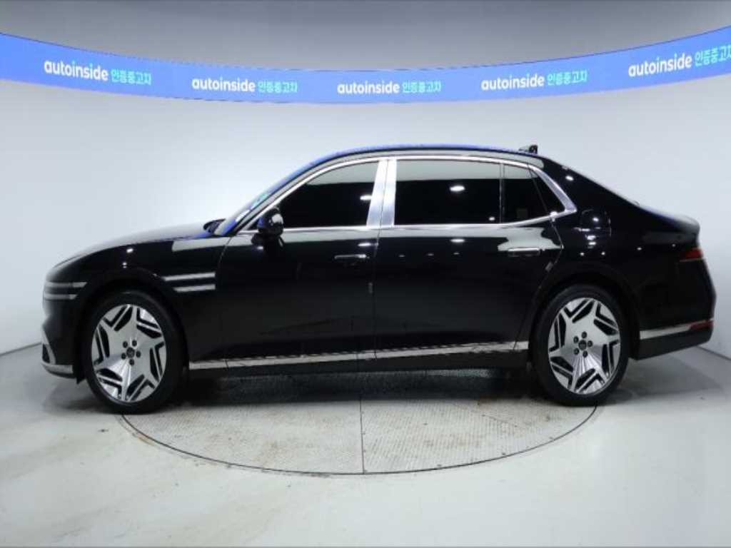 Genesis G90 - Vista 6