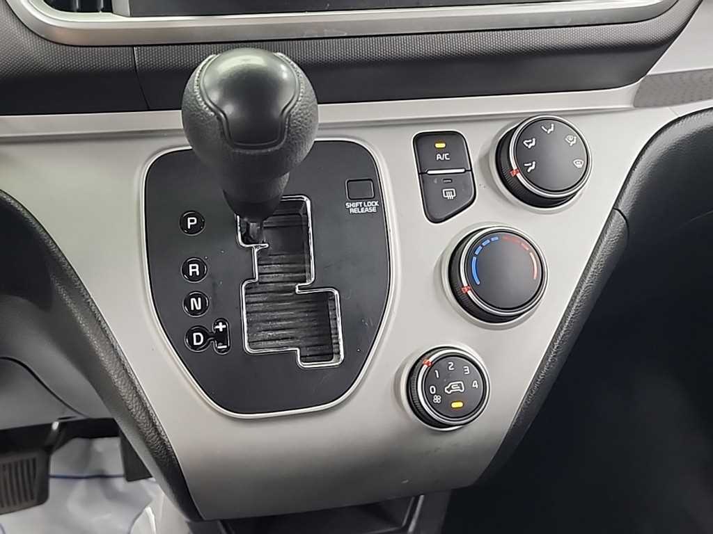 KIA Ray - Vista 10
