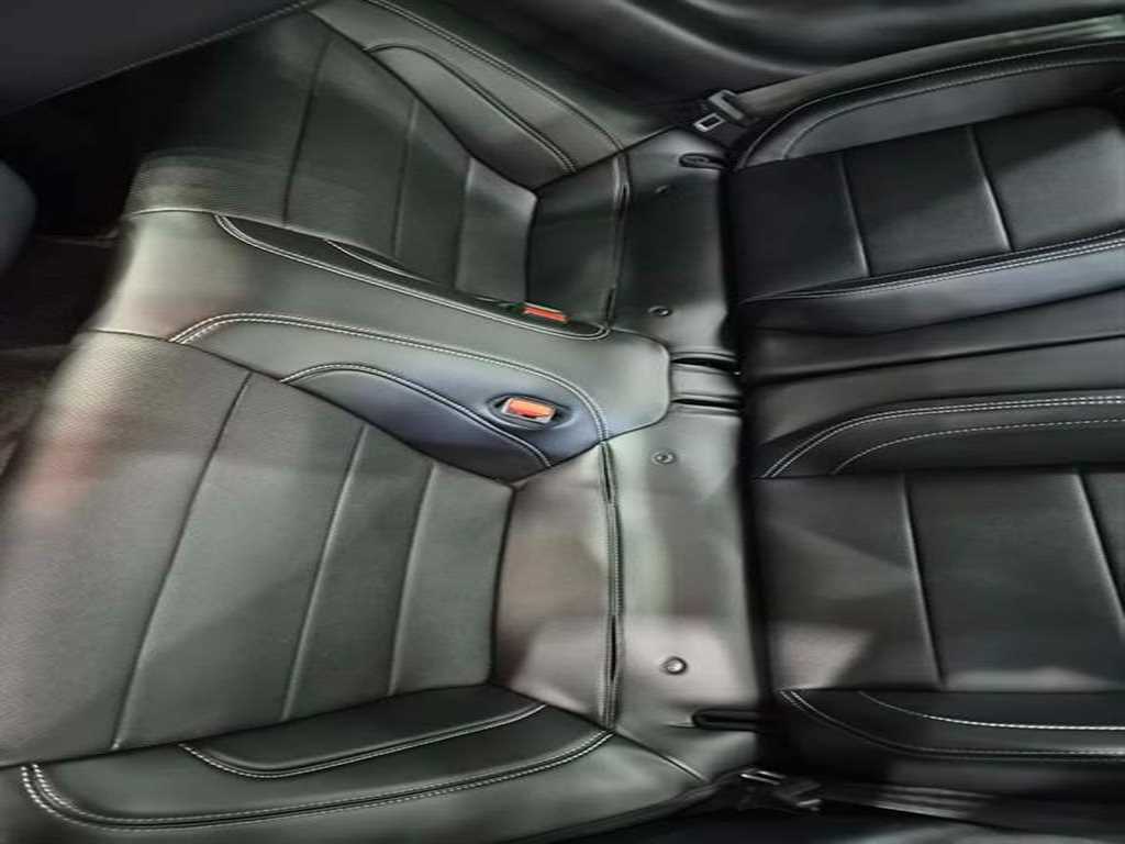 Ford Mustang - Vista 9