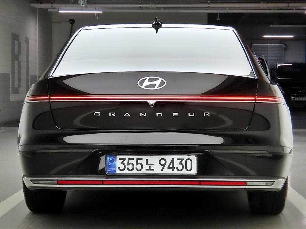 HYUNDAI Grandeur - Vista 3