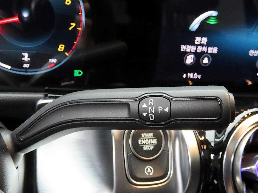 Mercedes Benz GLB Class - Vista 12