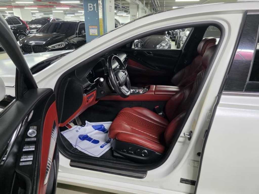Genesis G80 - Vista 7