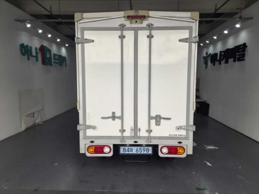 Small Truck tower_built-in tower - Vista 6