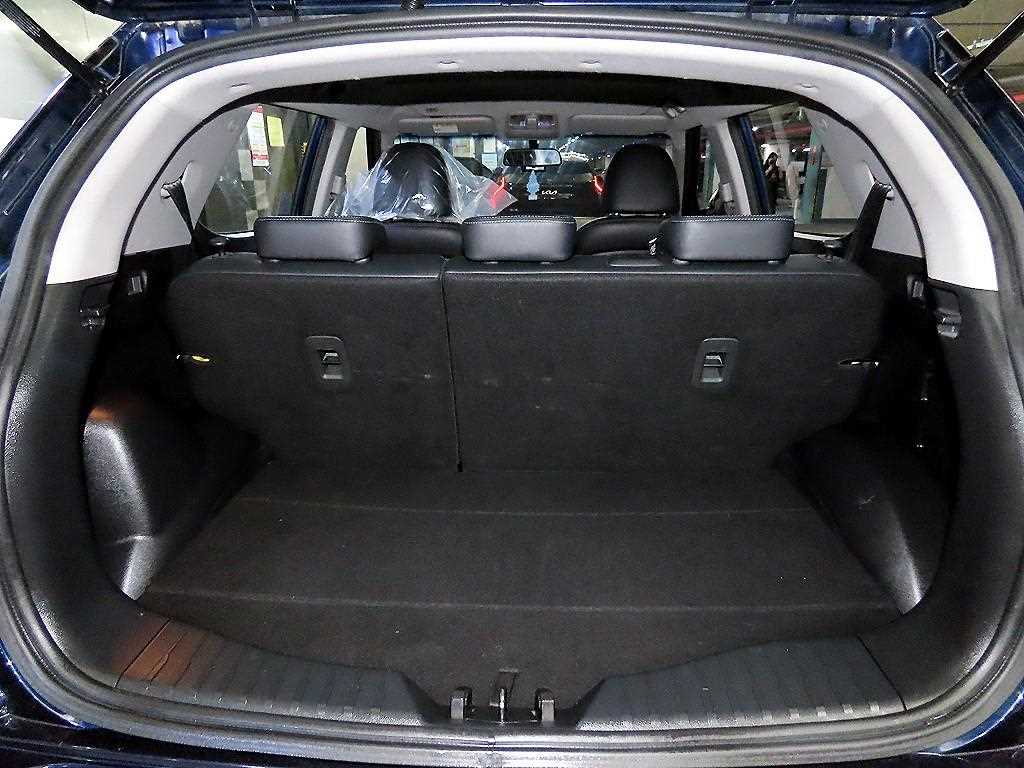 Ssangyong Tivoli 2015 Azul - Importación desde Corea - HF Imports Iquique - Foto 19
