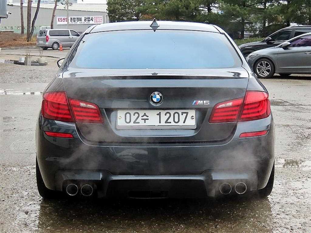 BMW 5 Series - Vista 6