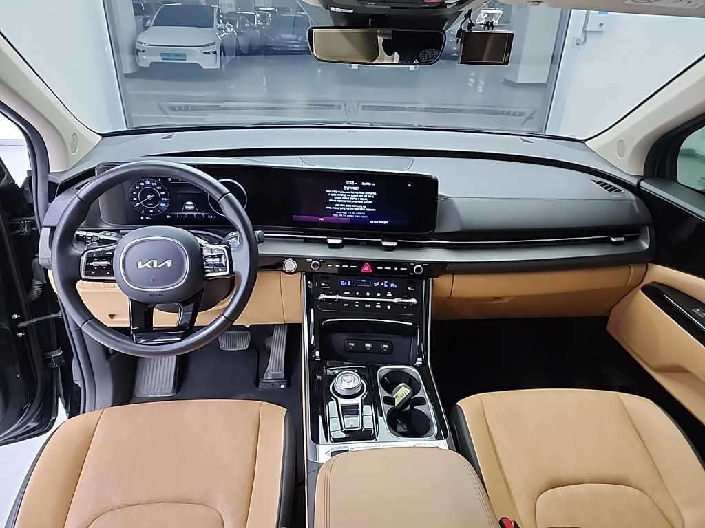 KIA Carnival - Vista 9