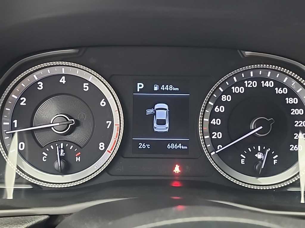 HYUNDAI Sonata - Vista 8