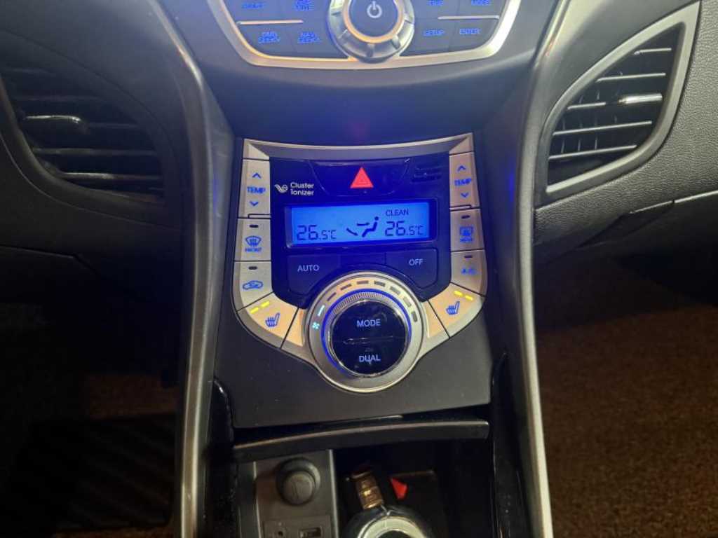HYUNDAI Avante 2011 Rojo - Importación desde Corea - HF Imports Iquique - Foto 14