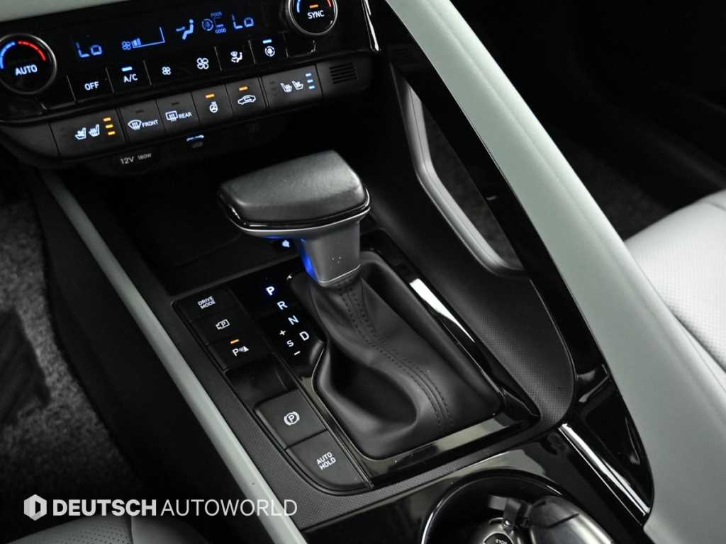 HYUNDAI Avante - Vista 11
